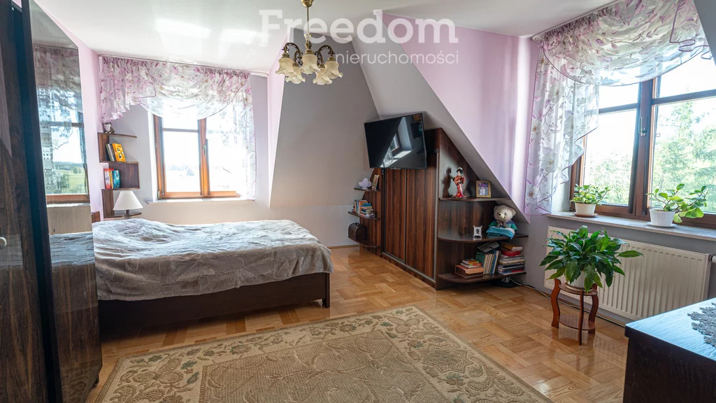 Dom 300,00 m², oferta nr , 12812/3685/ODS, Giełczew