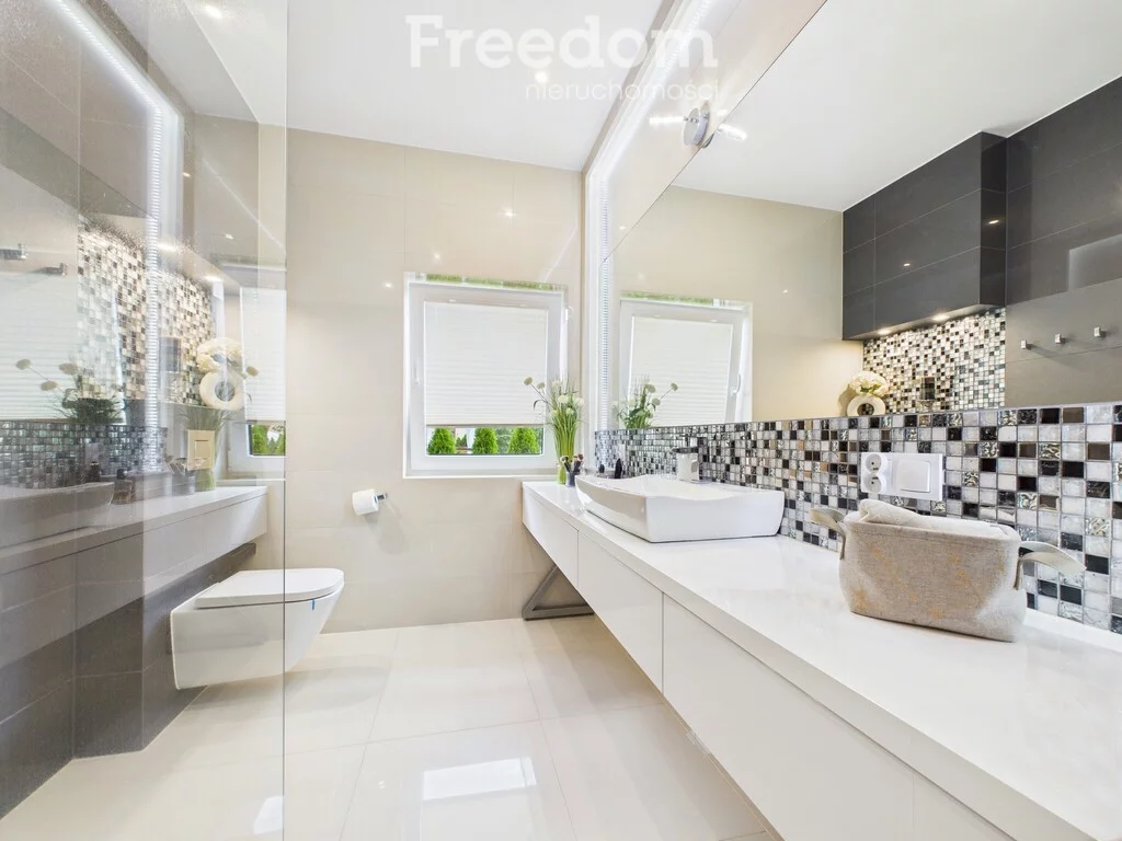 Dom i rezydencja 240,48 m², oferta nr , 16288/3685/ODS, Kuriany
