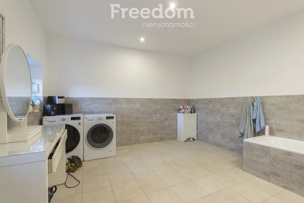 Dom 310,00 m², oferta nr , 15094/3685/ODS, Malerzowice Małe