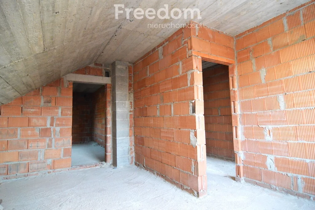 Dom 225,00 m², oferta nr , 14638/3685/ODS, Malutkie