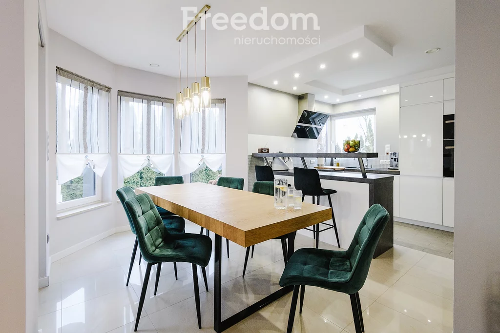 Dom 241,00 m², oferta nr , 14523/3685/ODS, Wikielec, Różana