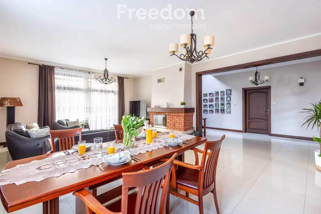 Dom i rezydencja 392,88 m², oferta nr , 14768/3685/ODS, Ujazdowo