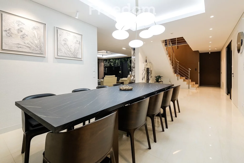 Dom 423,00 m², oferta nr , 13499/3685/ODS, Karaś