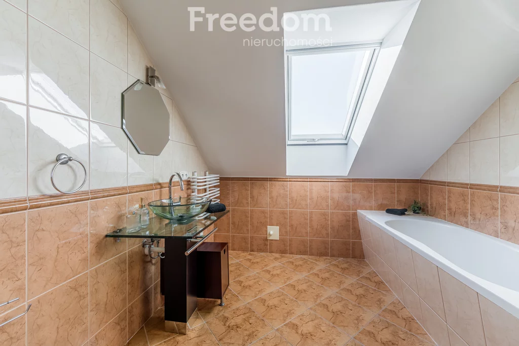 Dom i rezydencja 262,00 m², oferta nr , 14658/3685/ODS, Łoś, Prażmowska