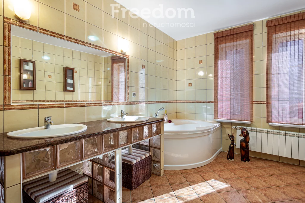 Dom i rezydencja 718,73 m², oferta nr , 301/3685/ODW, Szczuczyn, Grunwaldzka