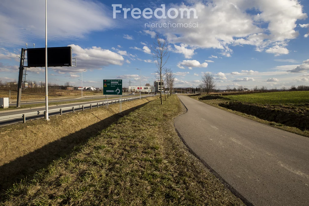 Działka 5 218,00 m², oferta nr , 10734/3685/OGS, Rzeszów, Zwięczyca, Żołnierzy 9 Dywizji Piechoty