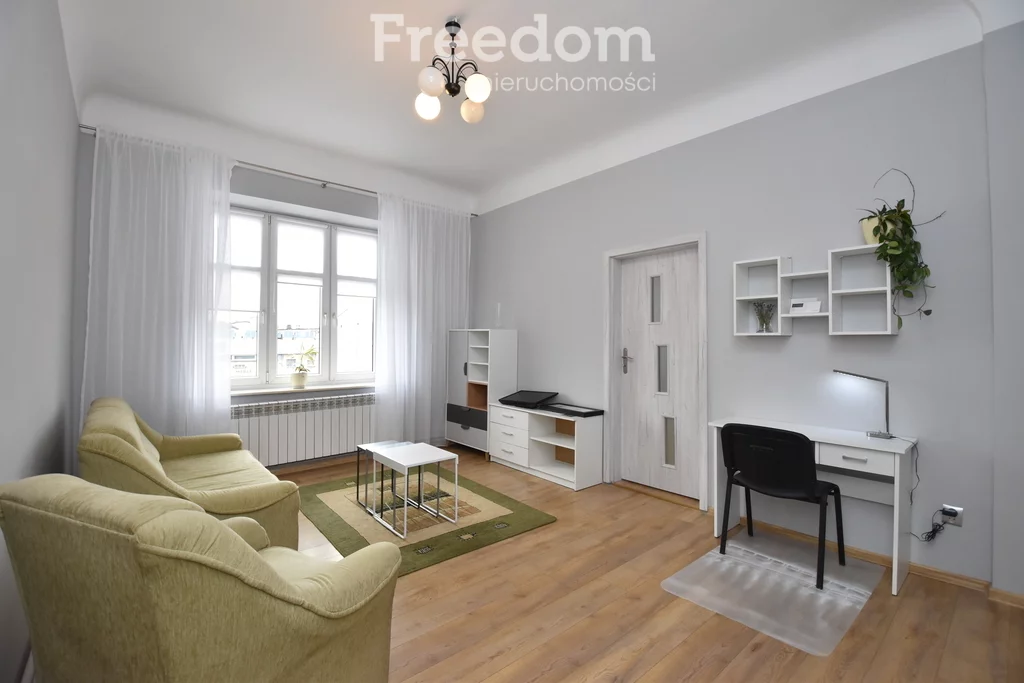 Lokal użytkowy 748,00 m², oferta nr , 899/3685/OOS, Ostrowiec Świętokrzyski, al. 3 Maja