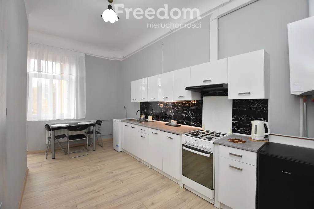 Lokal użytkowy 748,00 m², oferta nr , 899/3685/OOS, Ostrowiec Świętokrzyski, al. 3 Maja