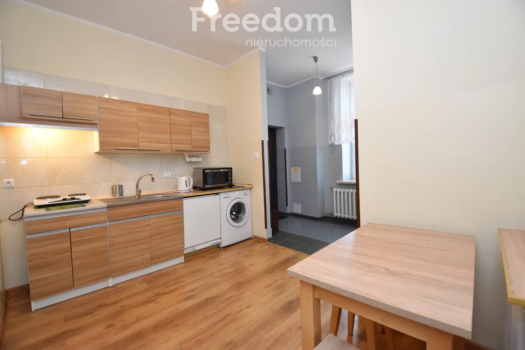 Lokal użytkowy 748,00 m², oferta nr , 899/3685/OOS, Ostrowiec Świętokrzyski, al. 3 Maja
