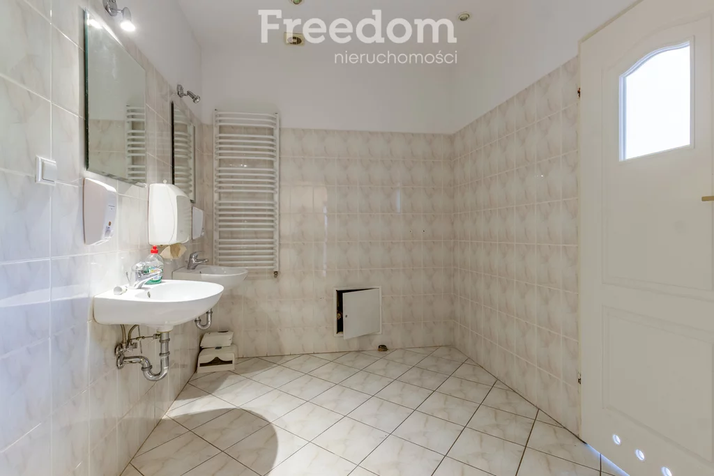 Lokal użytkowy 104,00 m², oferta nr , 2232/3685/OLW, Stalowa Wola, al. Aleje Jana Pawła II