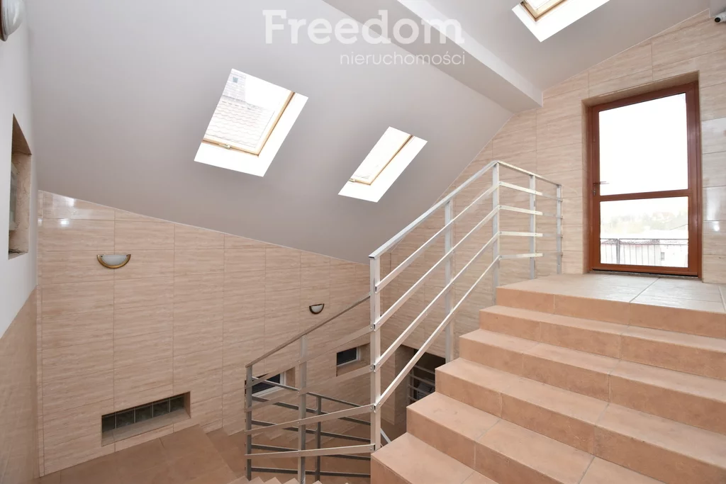 Lokal użytkowy 265,20 m², oferta nr , 2148/3685/OLW, Ostrowiec Świętokrzyski, Cegielniana