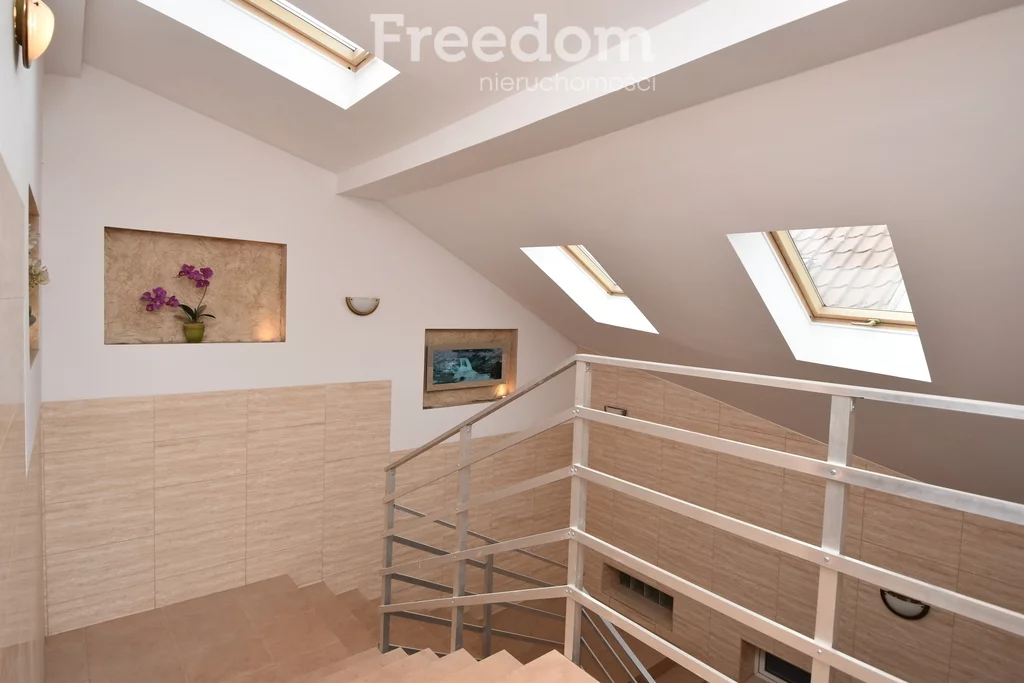 Lokal użytkowy 265,20 m², oferta nr , 2148/3685/OLW, Ostrowiec Świętokrzyski, Cegielniana