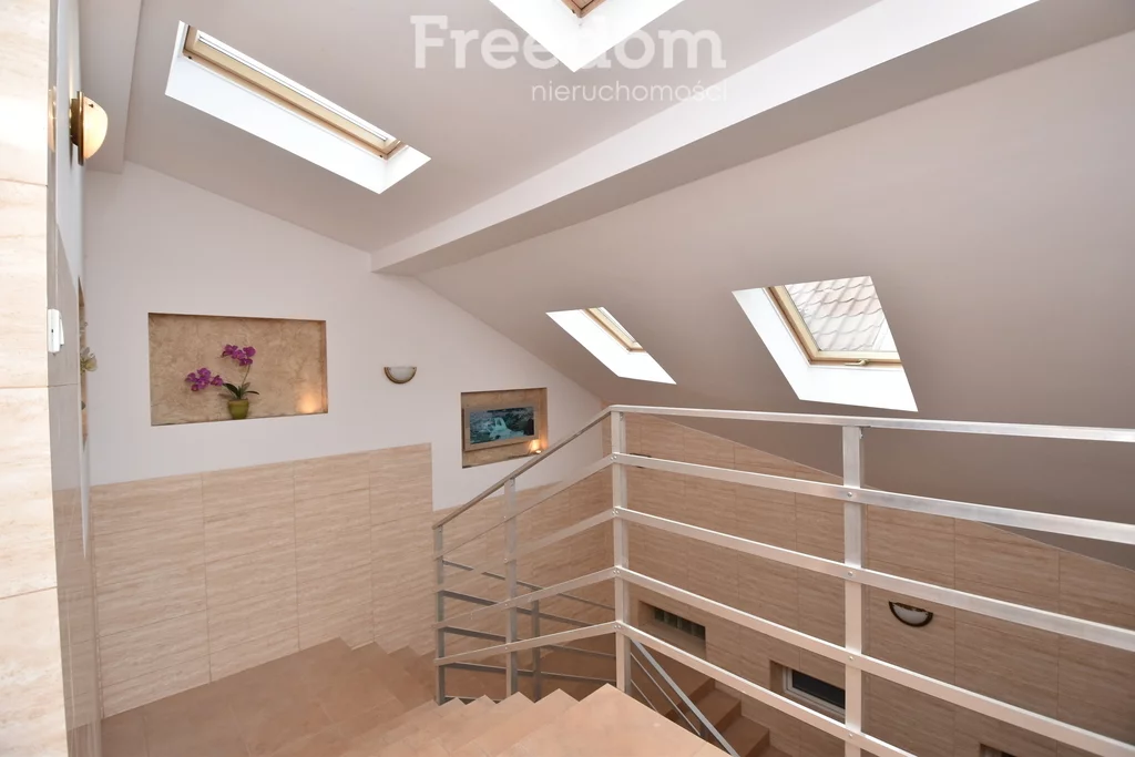 Lokal użytkowy 265,20 m², oferta nr , 2148/3685/OLW, Ostrowiec Świętokrzyski, Cegielniana