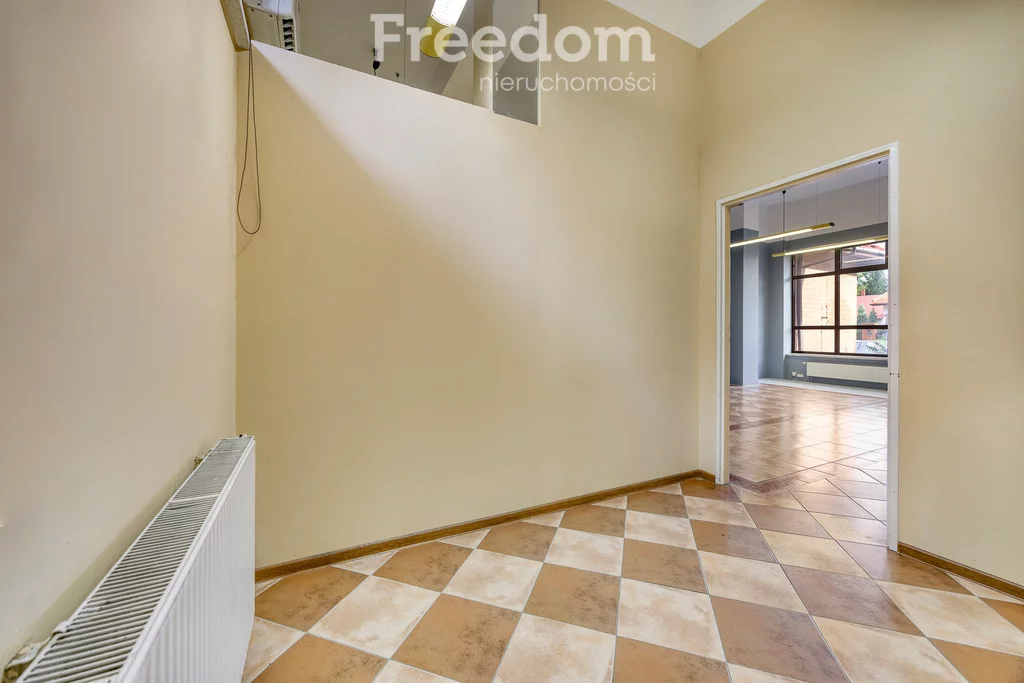 Lokal użytkowy 77,00 m², oferta nr , 1999/3685/OLS, Rzeszów, Cegielniana