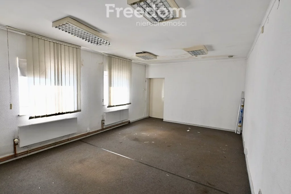 Lokal użytkowy 1 117,00 m², oferta nr , 1828/3685/OLS, Czechy