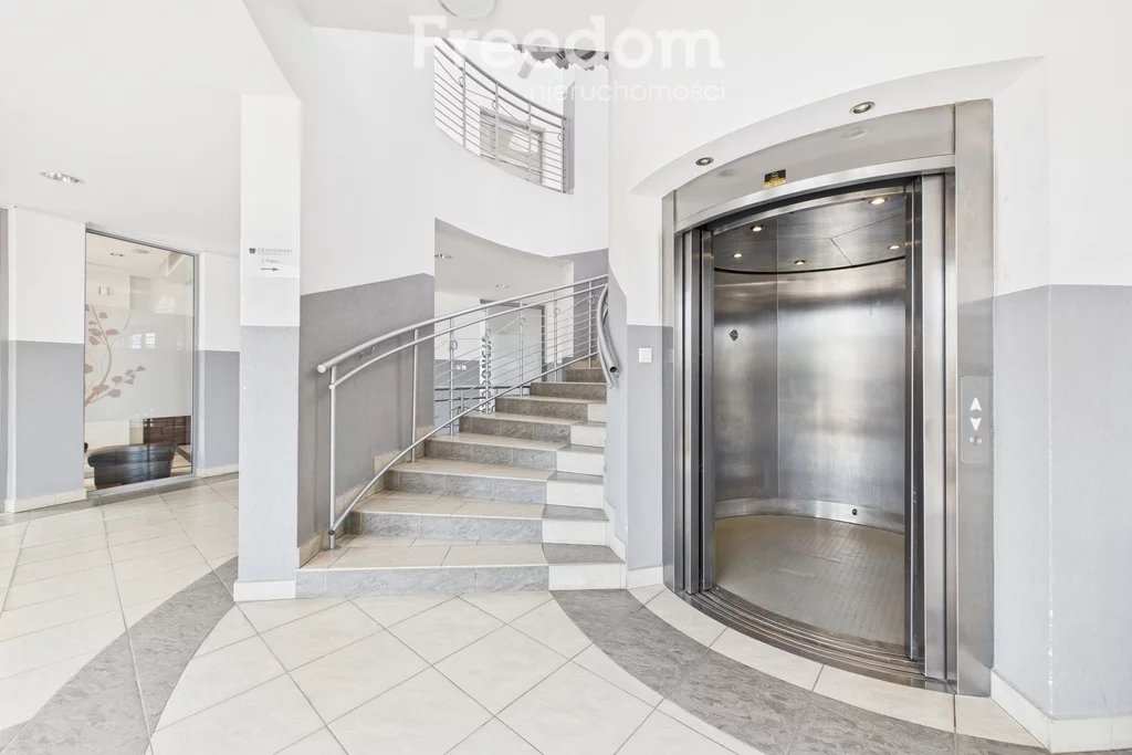 Lokal użytkowy 46,30 m², oferta nr , 2236/3685/OLW, Elbląg, pl. Dworcowy