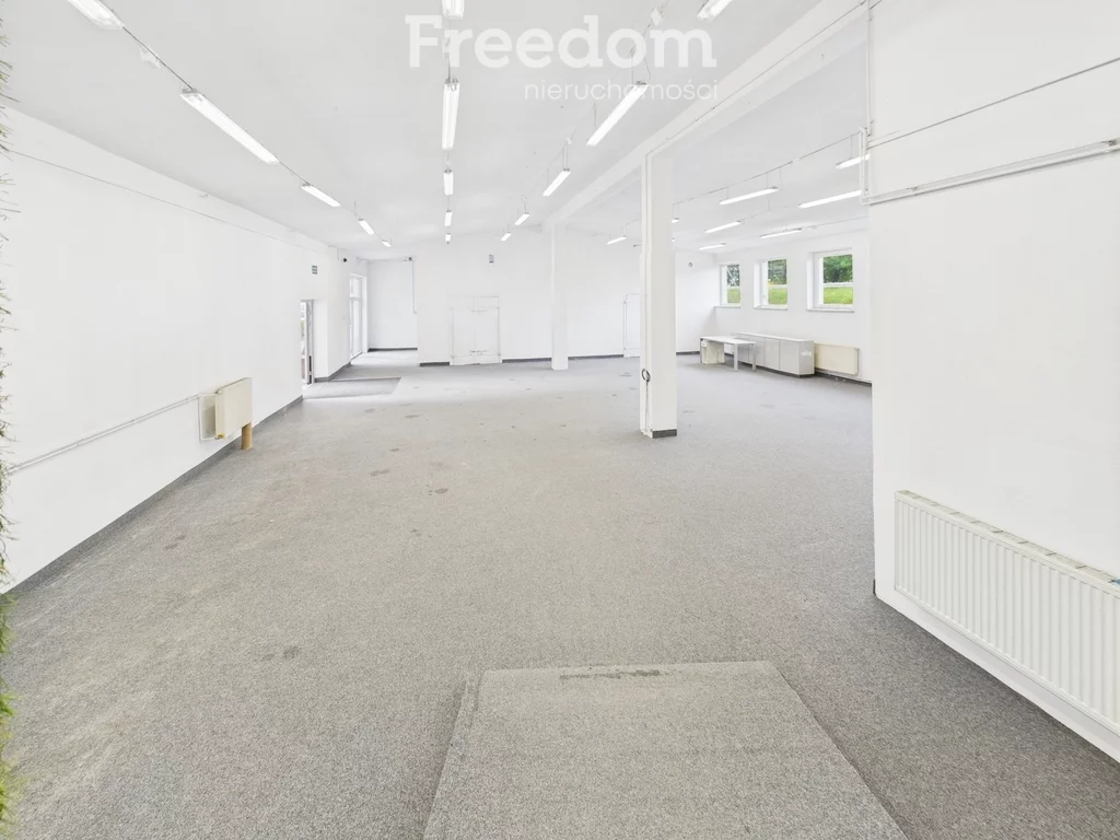 Lokal użytkowy 560,00 m², oferta nr , 2284/3685/OLW, Skoczów, Fabryczna