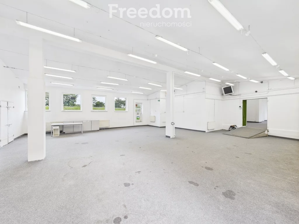 Lokal użytkowy 560,00 m², oferta nr , 2284/3685/OLW, Skoczów, Fabryczna