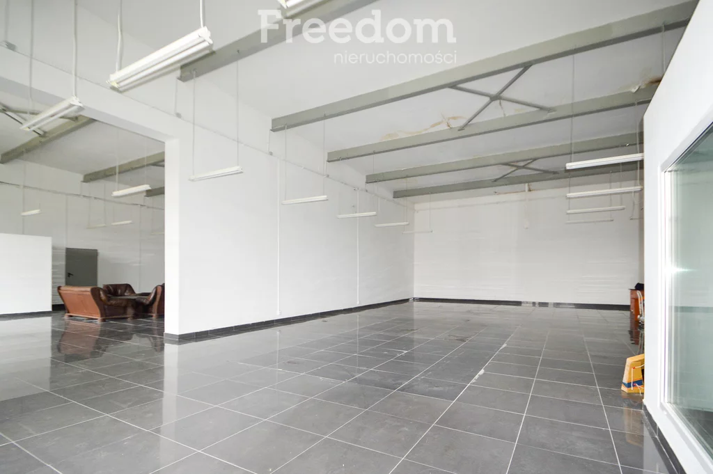 Lokal użytkowy 1 100,00 m², oferta nr , 817/3685/OOS, Krapkowice