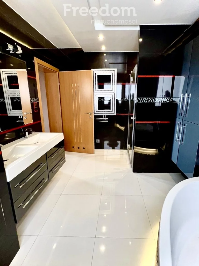 Lokal użytkowy 348,00 m², oferta nr , 825/3685/OOS, Świnoujście, Marynarzy