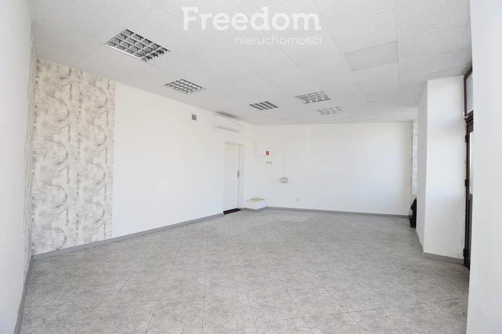 Lokal użytkowy 40,00 m², oferta nr , 2138/3685/OLW, Ostrowiec Świętokrzyski, Okólna