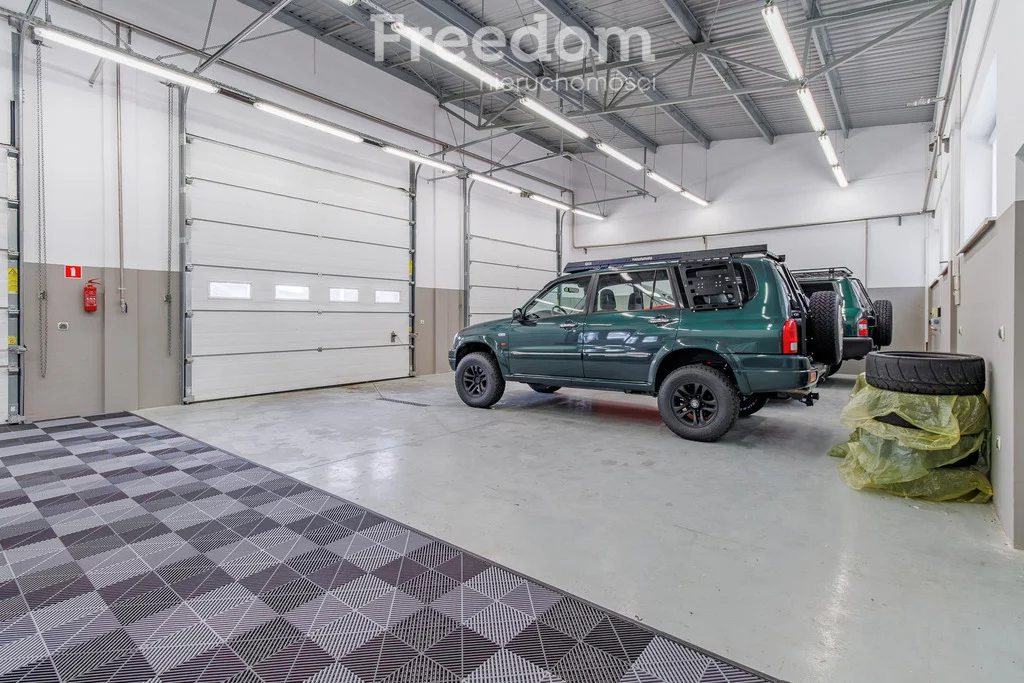 Lokal użytkowy 574,48 m², oferta nr , 1947/3685/OLS, Ostrów