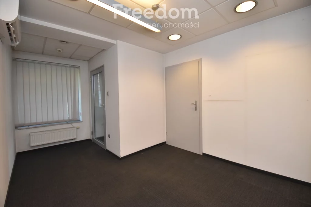 Lokal użytkowy 166,26 m², oferta nr , 903/3685/OOS, Ostrowiec Świętokrzyski, Rynek