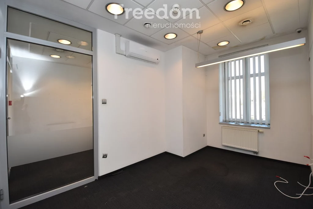 Biuro 166,26 m², oferta nr , 2212/3685/OLW, Ostrowiec Świętokrzyski, Rynek
