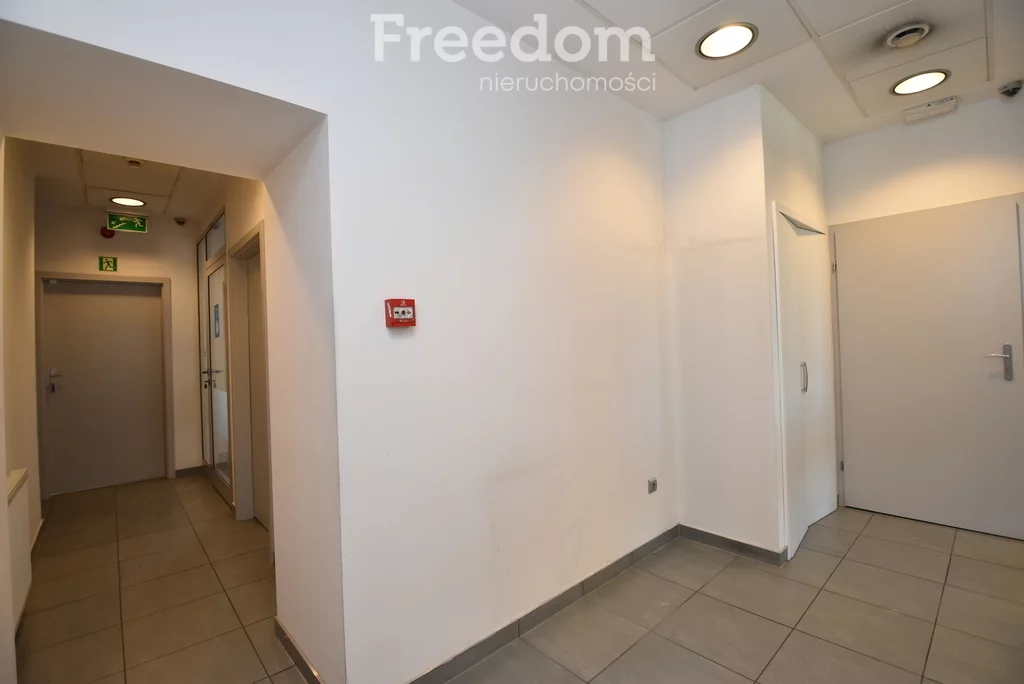 Biuro 166,26 m², oferta nr , 2212/3685/OLW, Ostrowiec Świętokrzyski, Rynek