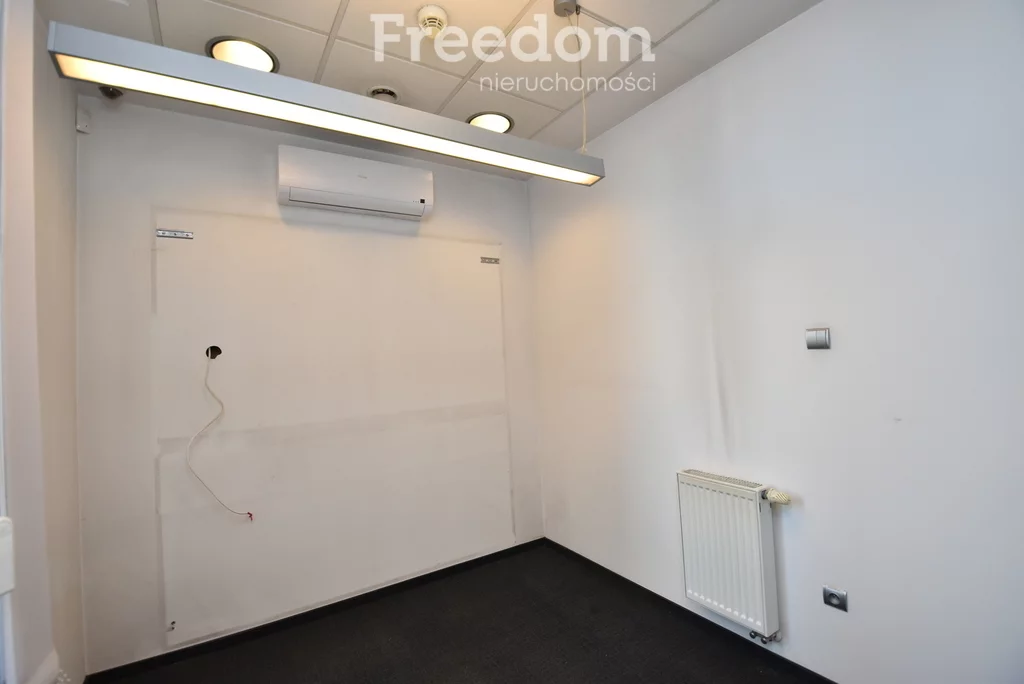Biuro 166,26 m², oferta nr , 2212/3685/OLW, Ostrowiec Świętokrzyski, Rynek