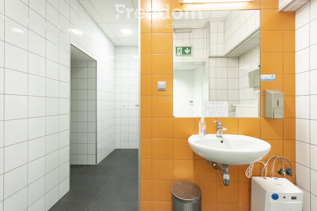 Lokal użytkowy 140,00 m², oferta nr , 2140/3685/OLW, Prudnik, rynek Rynek