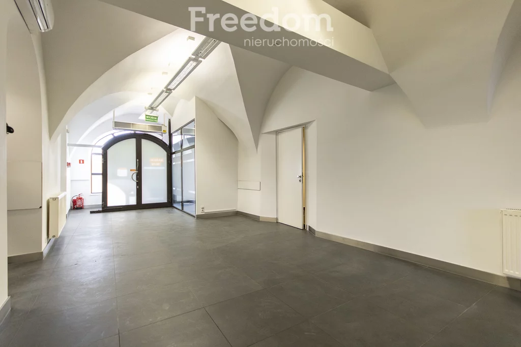 Lokal użytkowy 140,00 m², oferta nr , 2140/3685/OLW, Prudnik, rynek Rynek