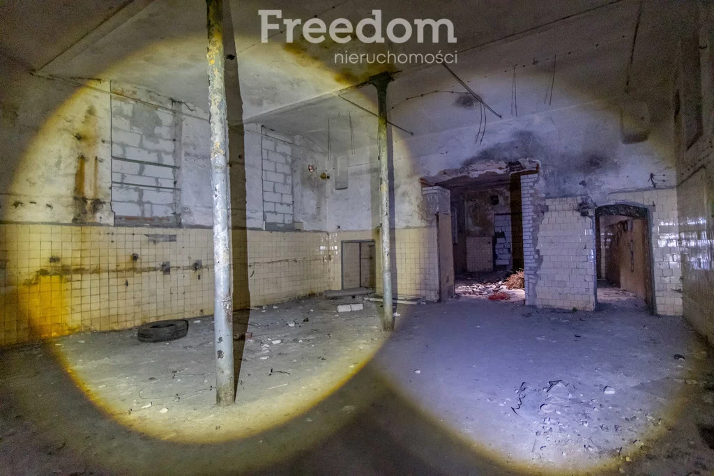 Lokal użytkowy 1 932,28 m², oferta nr , 694/3685/OOS, Wałcz, Sienkiewicza
