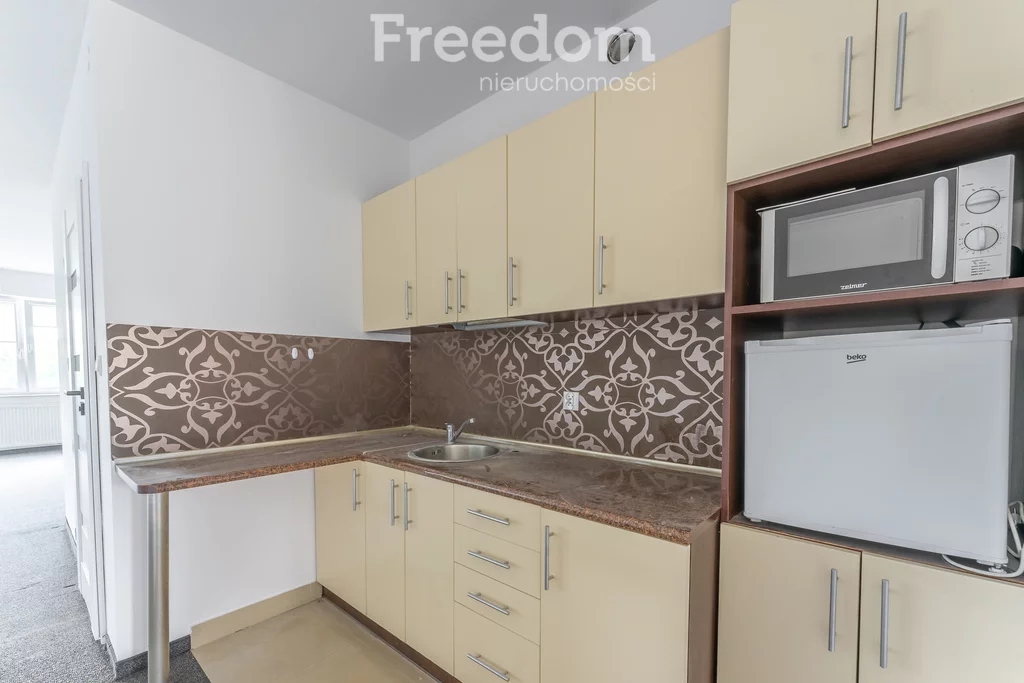 Lokal użytkowy 73,00 m², oferta nr , 2110/3685/OLW, Góra Kalwaria, Sportowa