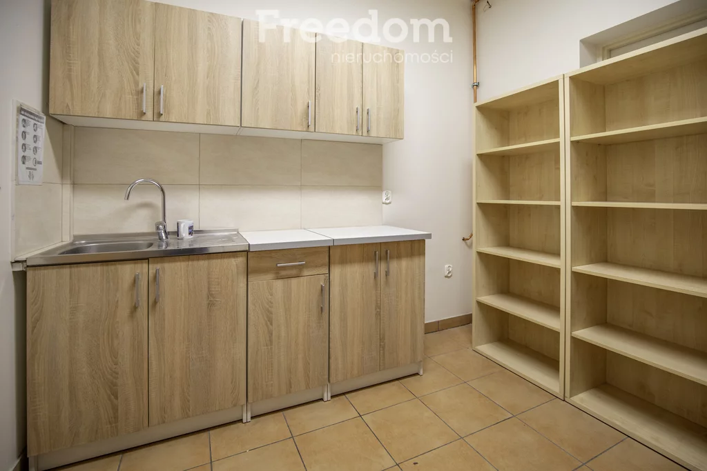 Lokal użytkowy 323,65 m², oferta nr , 2308/3685/OLW, Brzeg, Starobrzeska 34a