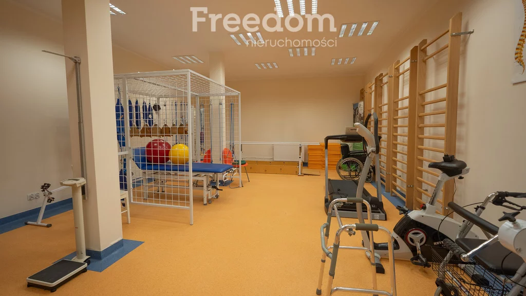 Lokal użytkowy 1 362,00 m², oferta nr , 1898/3685/OLS, Nałęczów, Wiejska