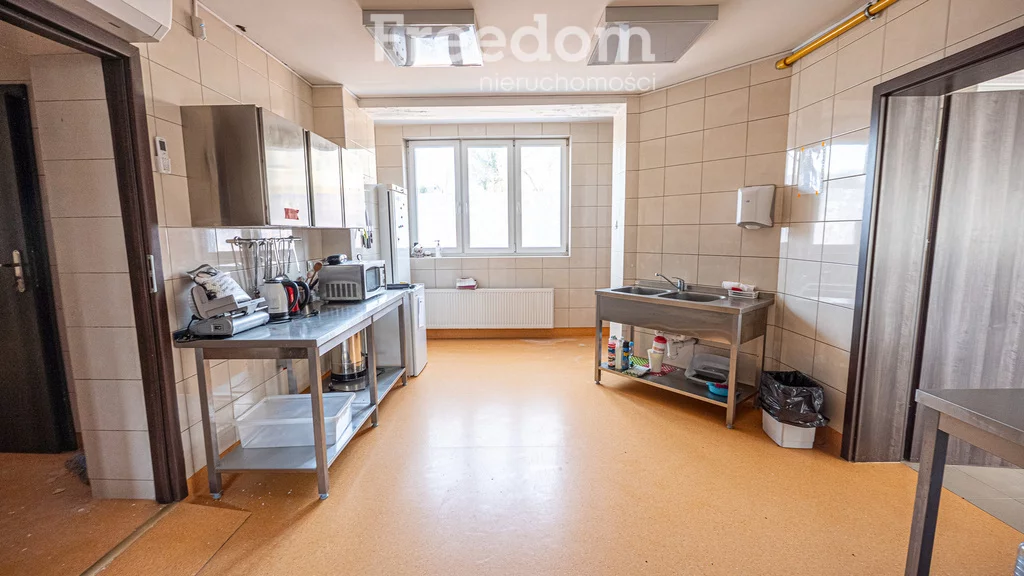Lokal użytkowy 1 362,00 m², oferta nr , 1898/3685/OLS, Nałęczów, Wiejska