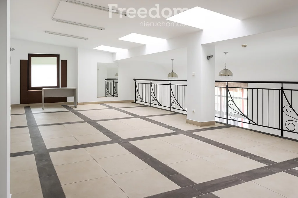 Lokal użytkowy 585,00 m², oferta nr , 2247/3685/OLW, Częstochowa, Wilsona