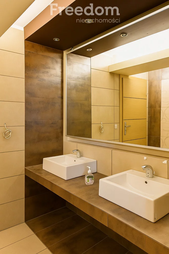 Lokal użytkowy 585,00 m², oferta nr , 2247/3685/OLW, Częstochowa, Wilsona