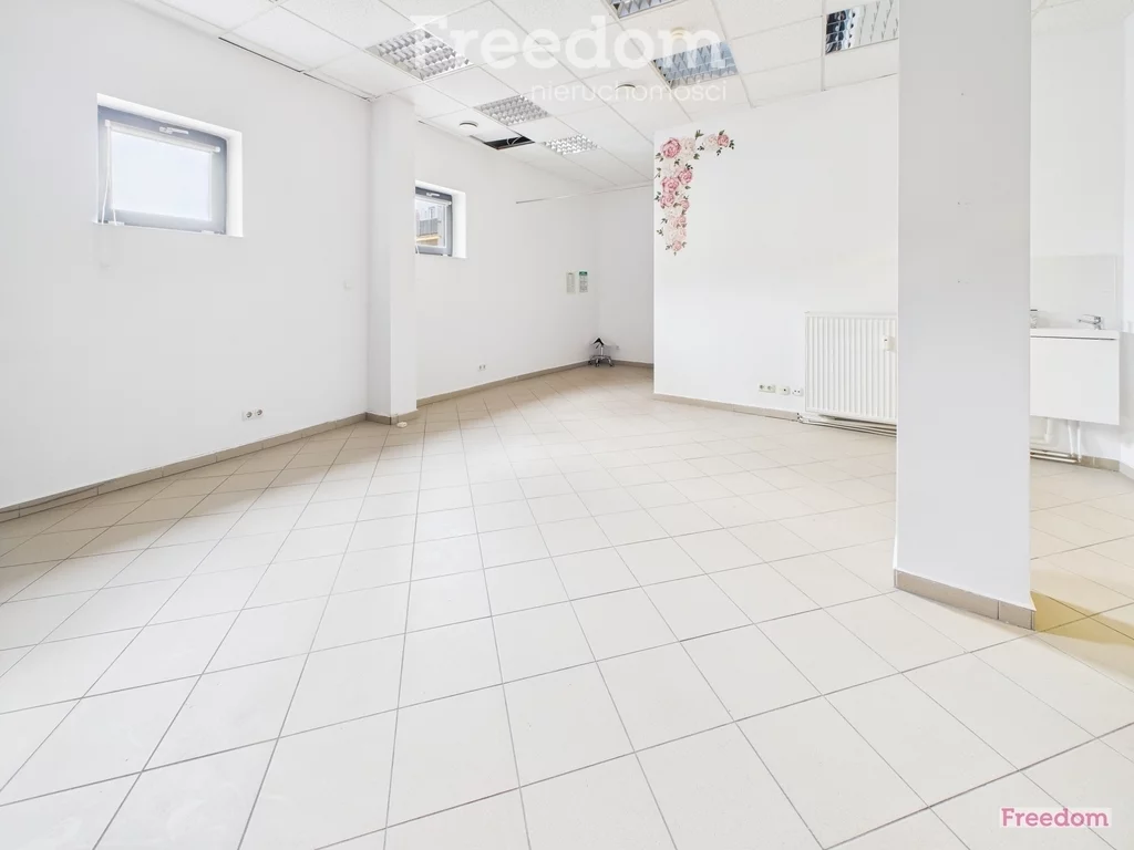 Lokal użytkowy 60,99 m², oferta nr , 1989/3685/OLS, Koszalin, Zwycięstwa
