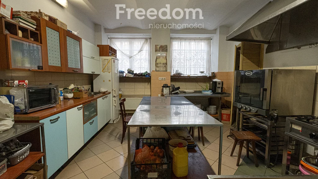 Lokal użytkowy 864,30 m², oferta nr , 912/3685/OOS, Nałęczów, Zygmunta Chmielewskiego