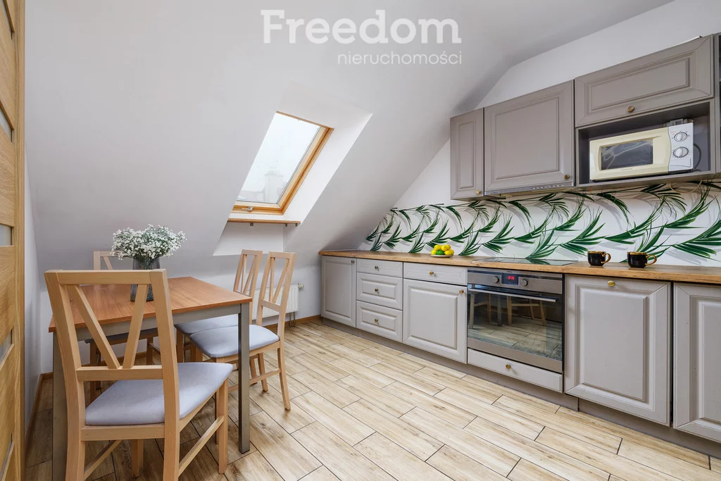 1 pokój, mieszkanie 38,10 m², piętro 3, oferta nr , 40449/3685/OMS, Olsztyn, Liliowa