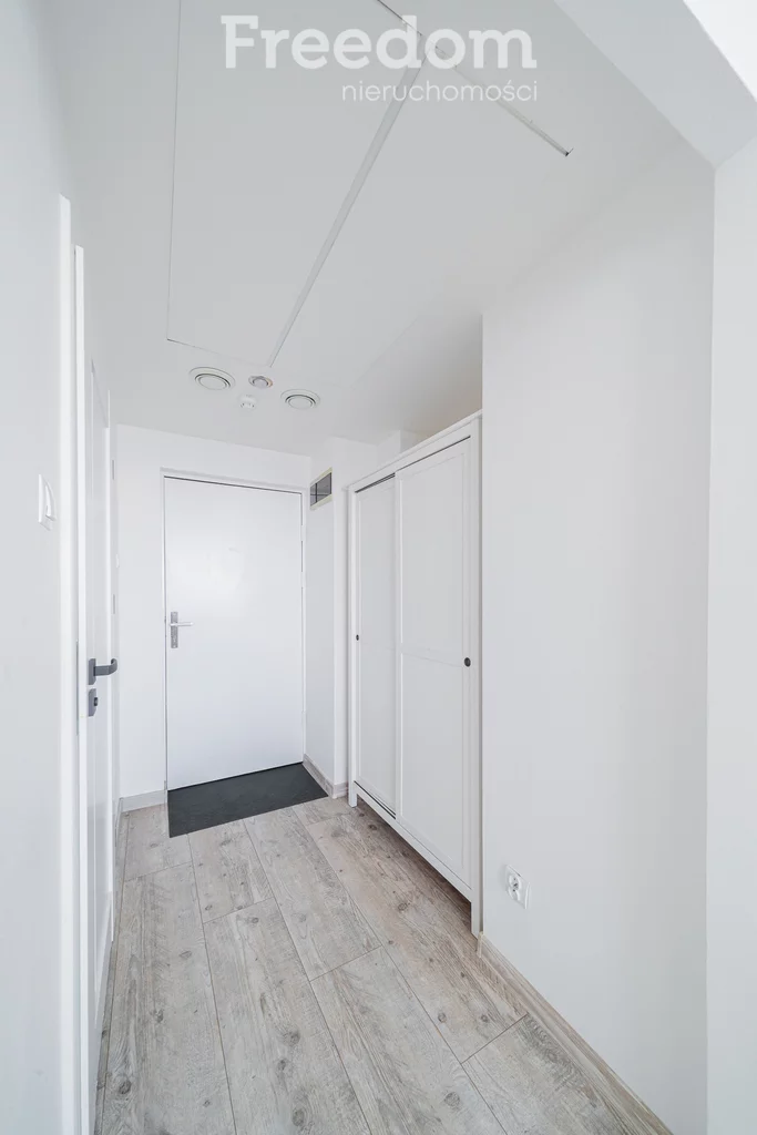 1 pokój, mieszkanie 33,80 m², piętro 10, oferta nr , 37551/3685/OMS, Kołobrzeg, Portowa