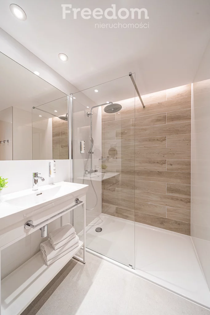 1 pokój, mieszkanie 30,09 m², piętro 2, oferta nr , 38997/3685/OMS, Kołobrzeg, Wschodnia
