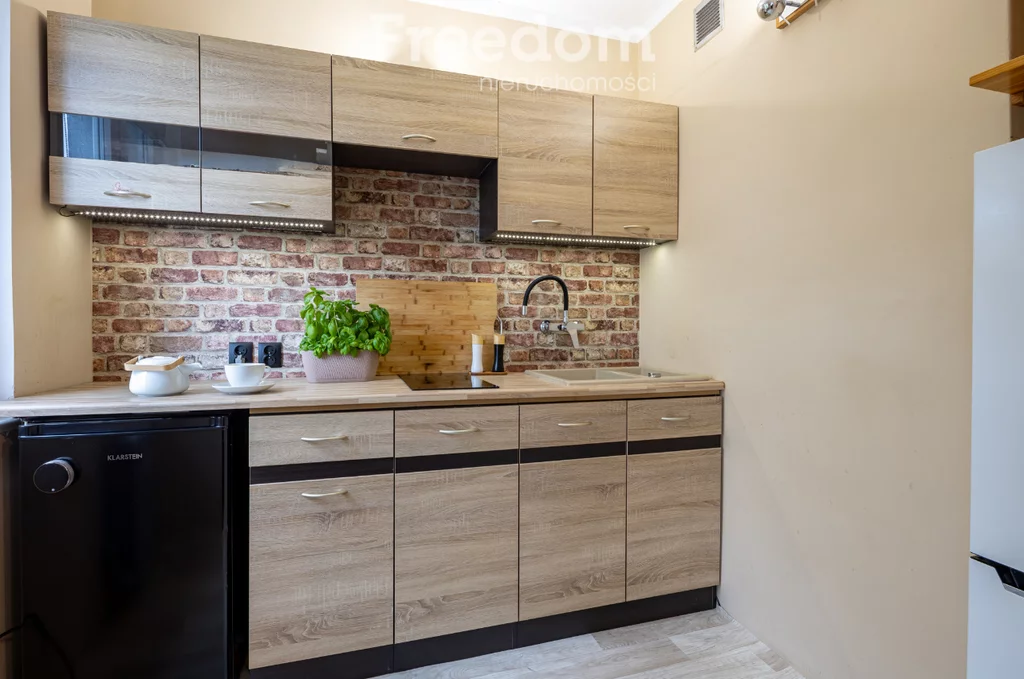 1 pokój, mieszkanie 27,00 m², piętro 4, oferta nr , 7087/3685/OMW, Poznań, os. Pod Lipami