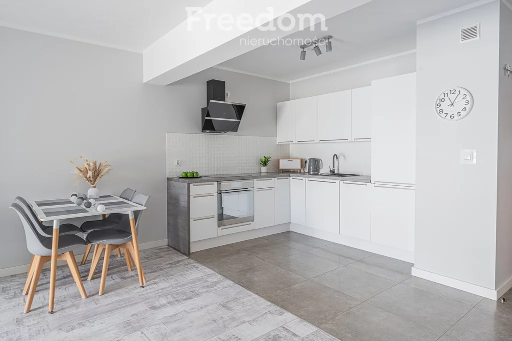 2 pokoje, mieszkanie 52,32 m², piętro 3, oferta nr , 40444/3685/OMS, Kołobrzeg, Artyleryjska