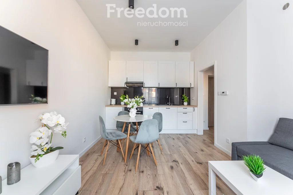 2 pokoje, mieszkanie 30,39 m², piętro 2, oferta nr , 36648/3685/OMS, Kołobrzeg, Cicha