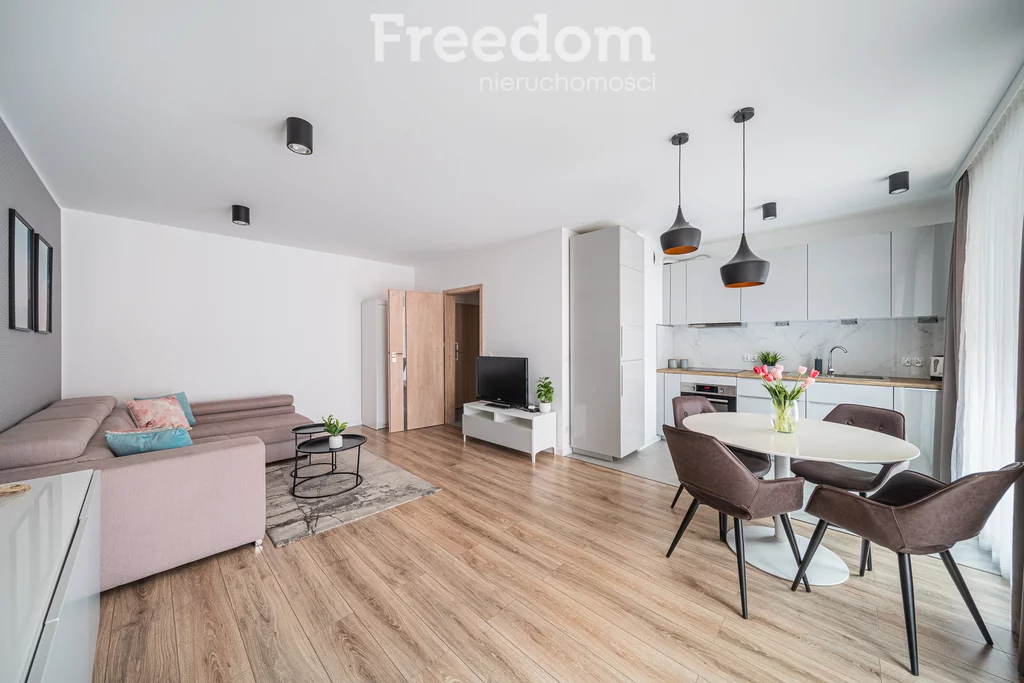 2 pokoje, mieszkanie 50,82 m², piętro 3, oferta nr , 40120/3685/OMS, Kołobrzeg, Szpitalna