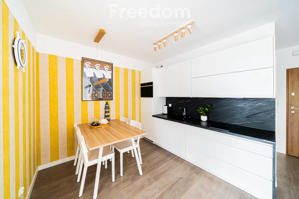 2 pokoje, mieszkanie 41,87 m², piętro 2, oferta nr , 30683/3685/OMS, Kołobrzeg, Towarowa