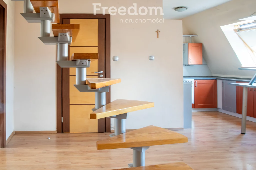 2 pokoje, mieszkanie 64,00 m², piętro 4, oferta nr , 32719/3685/OMS, Radom, Żwirki i Wigury